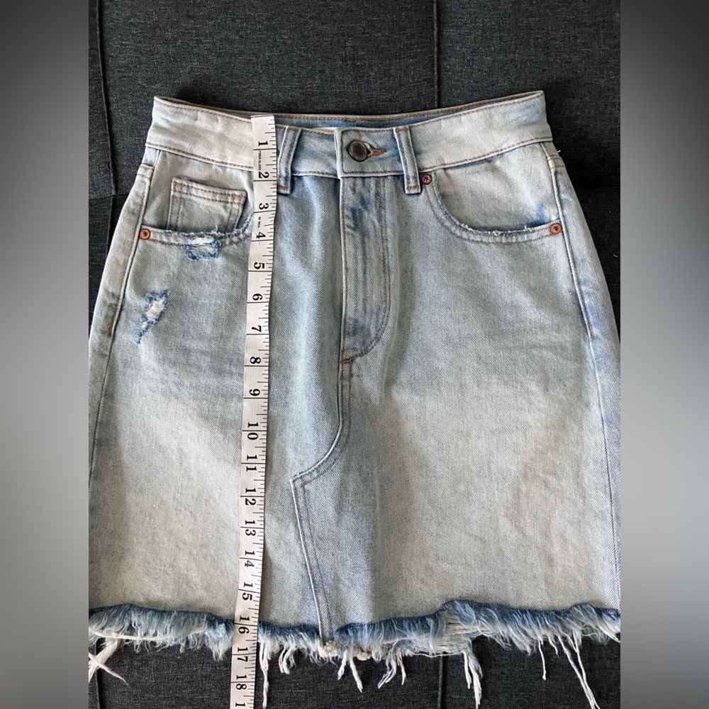 DL1961 Georgia High Waited Light Wash Denim Raw Hem Skirt Size XS - Picture 7 of 9